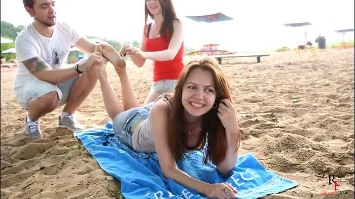 tk天堂欧美挠脚心娱乐视频【K1431】